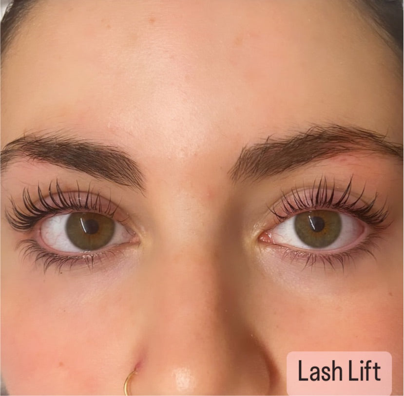 Lash Bomb Lash Lift & Brow Lamination Combo Course